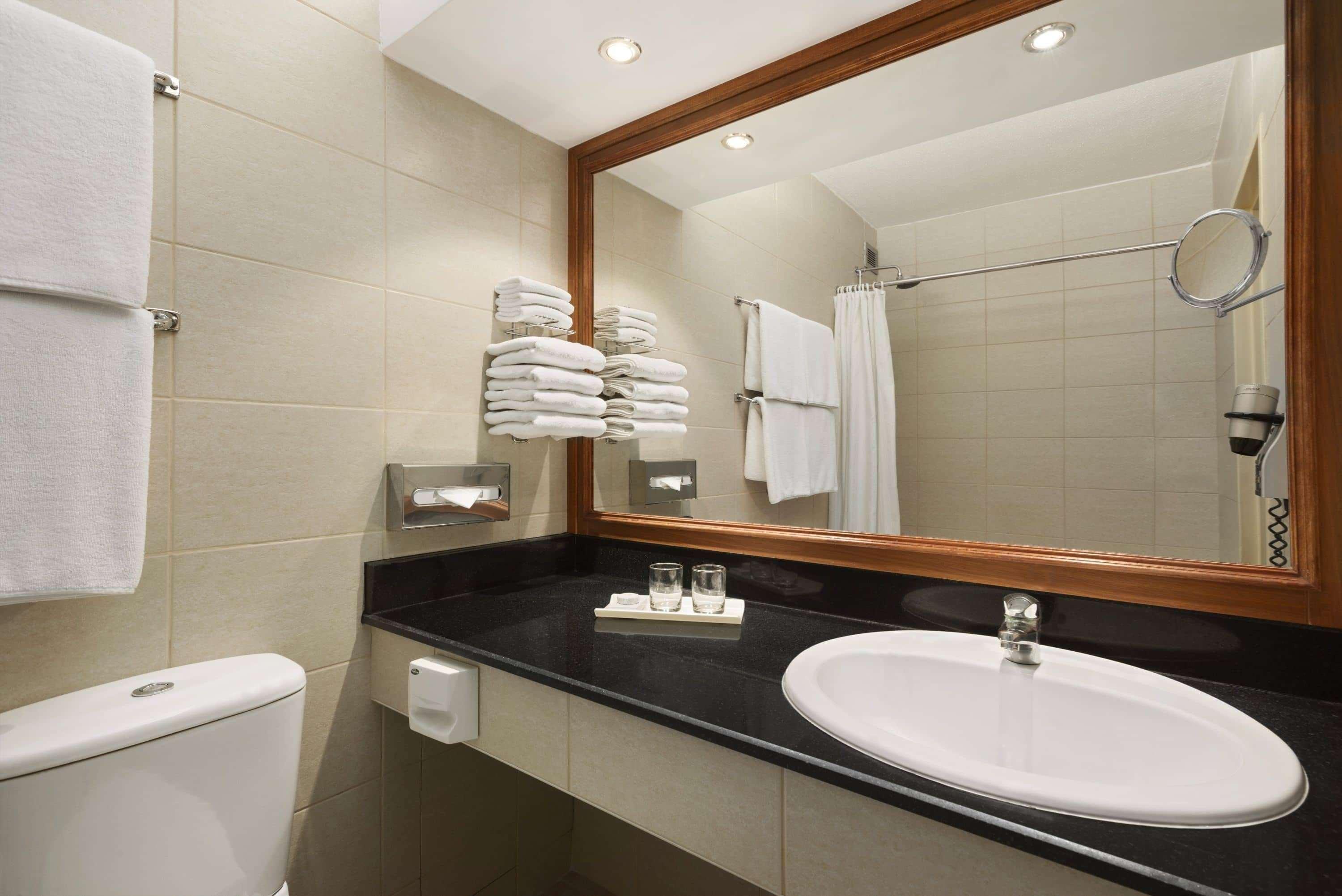 Ramada By Wyndham Bahrain Ξενοδοχείο Μανάμα Εξωτερικό φωτογραφία